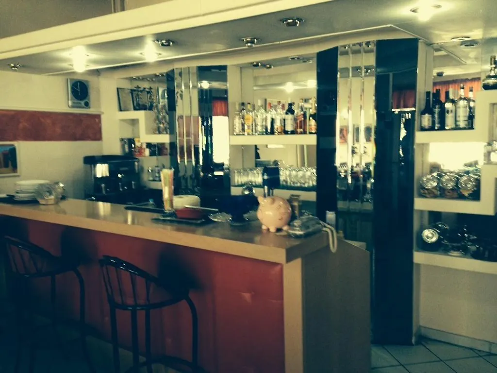 Filoxenia Hotell Thessaloníki 3*,